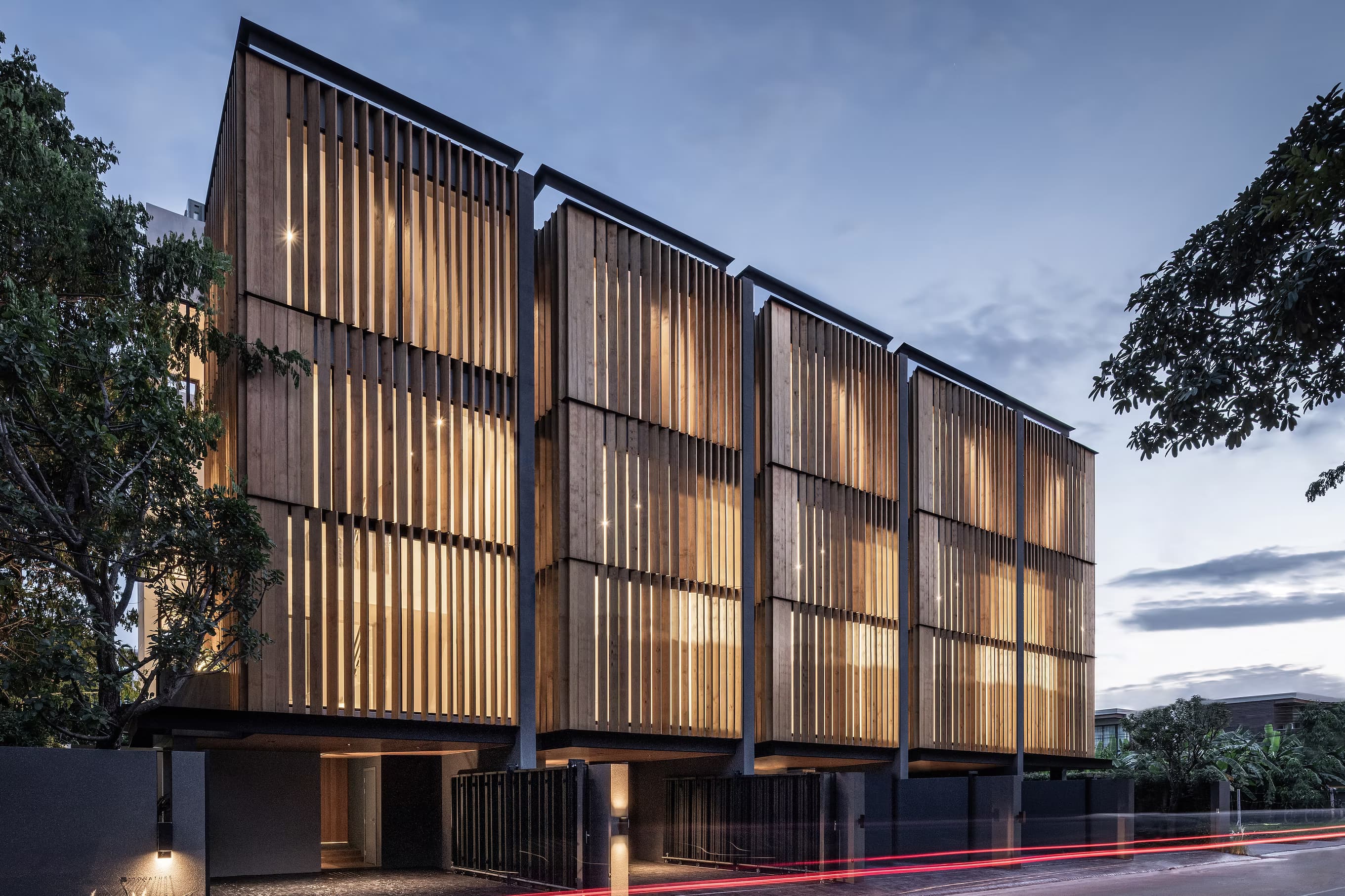 Signature Rama IX 55