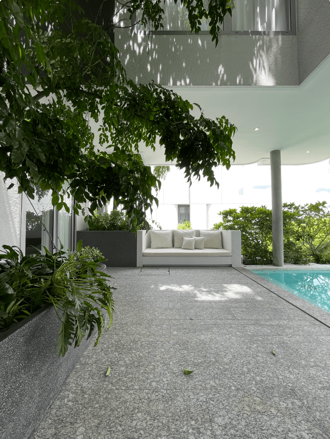 Pool at ARQ10 M-House